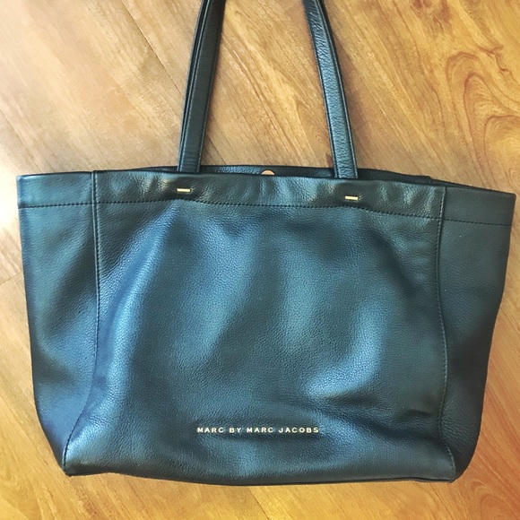 ✨Marc by Marc Jacobs Totes✨ - Picture 2 of 6